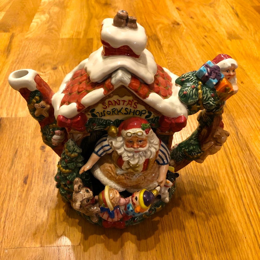 Fitz & Floyd Santa’s Workshop Teapot